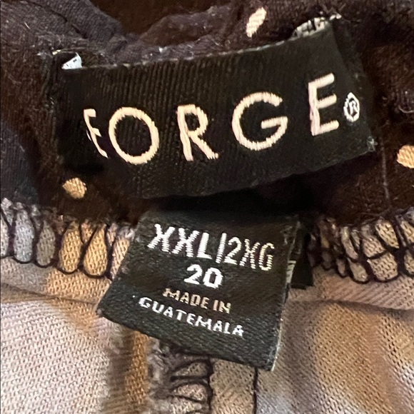 George Black and White Polka Dot Capris, Plus Size XXL - Picture 10 of 11